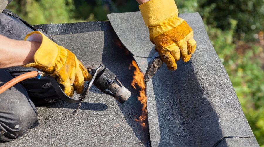 Professional gutter cleaning in Bellmawr, NJ